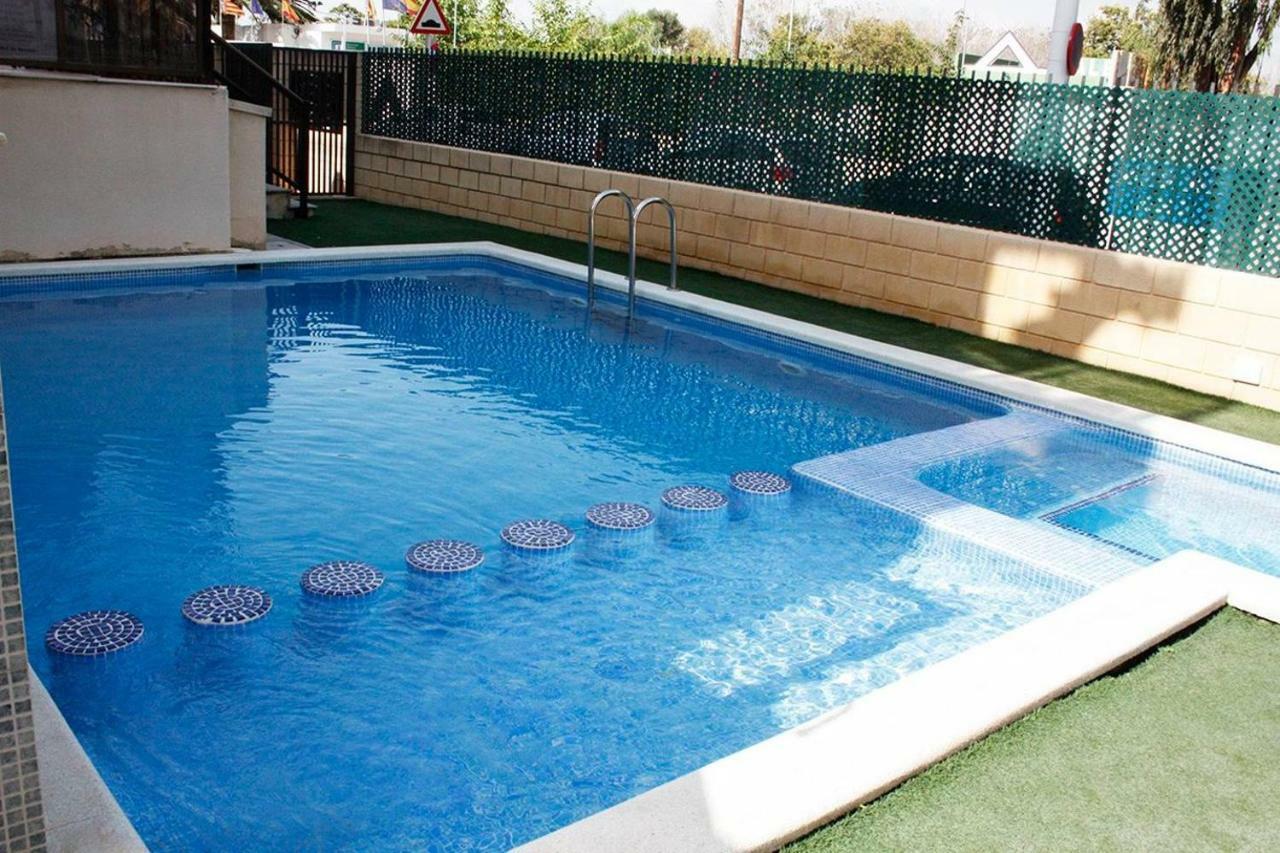Apartamento Junto Al Mar Los Marineros Con Acceso Independiente Por Terraza Пусол Екстериор снимка